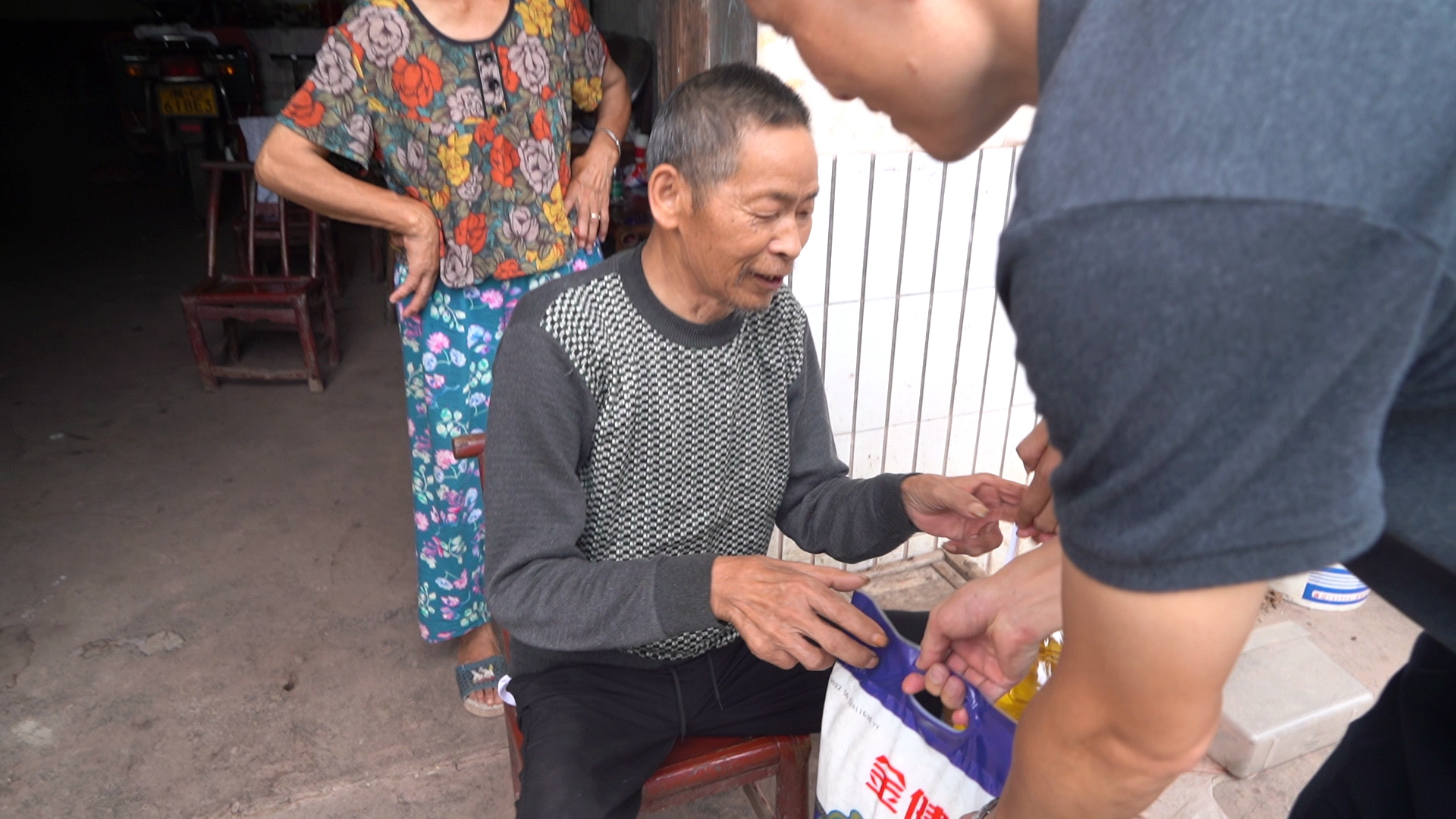 f047045fe8284d78a6d71fc6ca3890f3.jpg f047045fe8284d78a6d71fc6ca3890f3.jpg