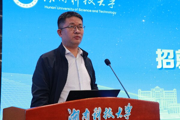 23a98f50237144fe82272485f99427b4.jpg 吴shuai_proc.jpg