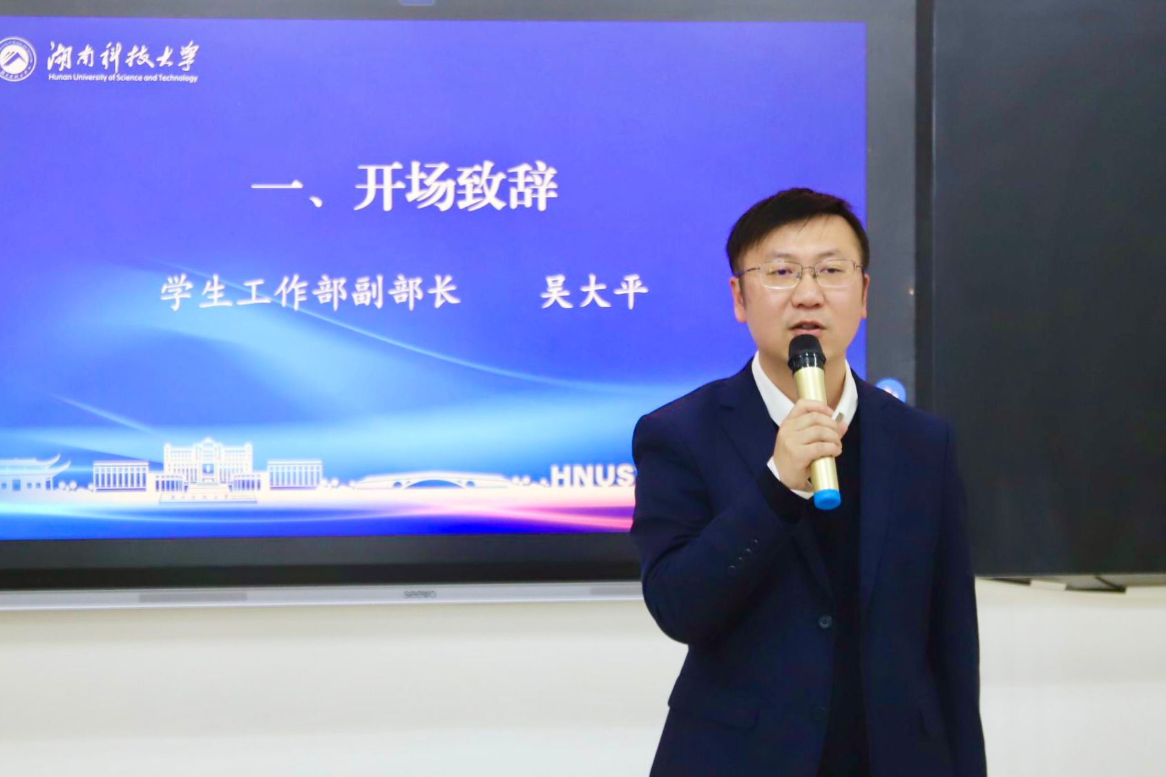 f404f0f8c17e420d8d2955dc2f9b8791.jpg f404f0f8c17e420d8d2955dc2f9b8791.jpg