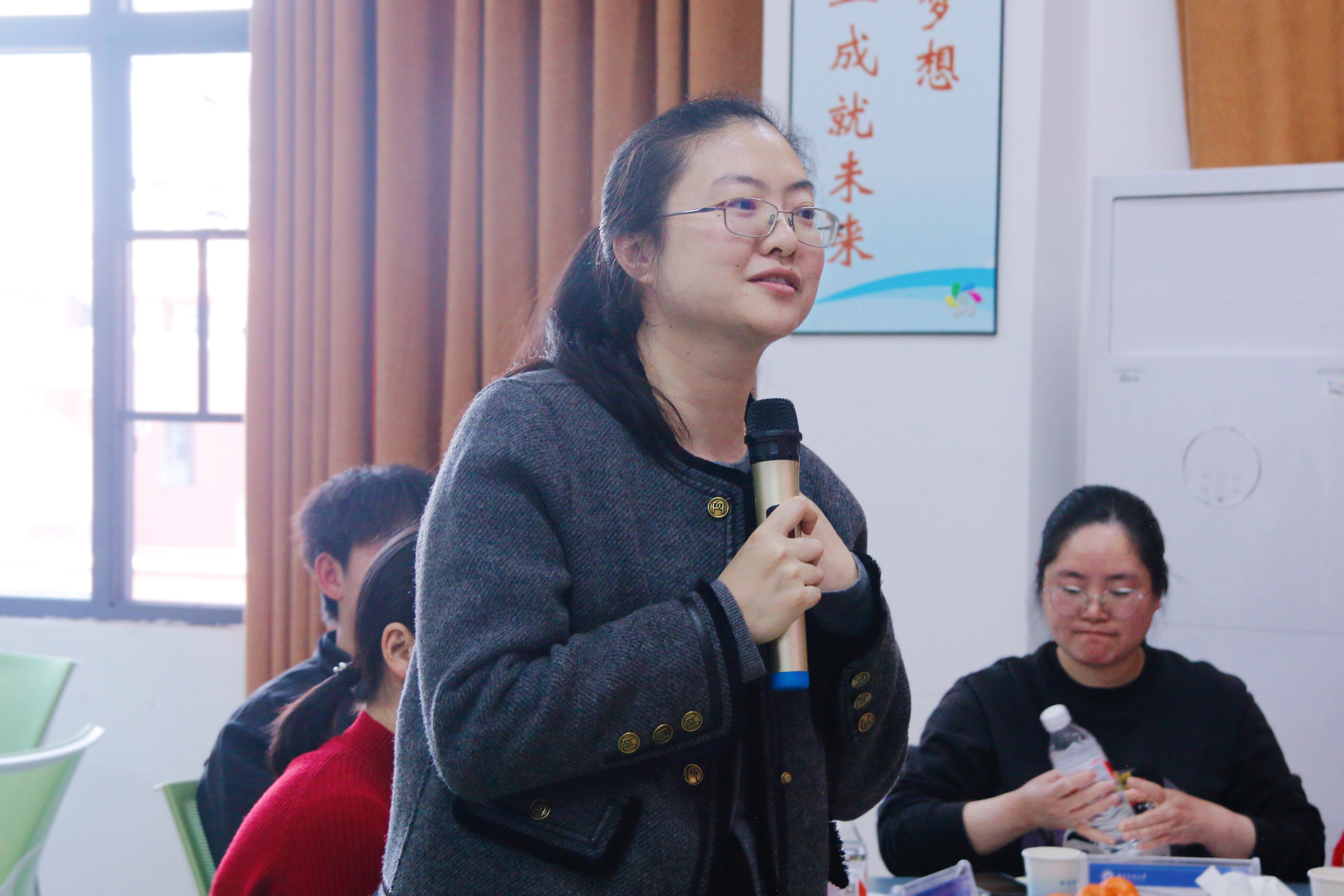 44c59f188a7e47ecad64381074d2c26b.jpg 44c59f188a7e47ecad64381074d2c26b.jpg