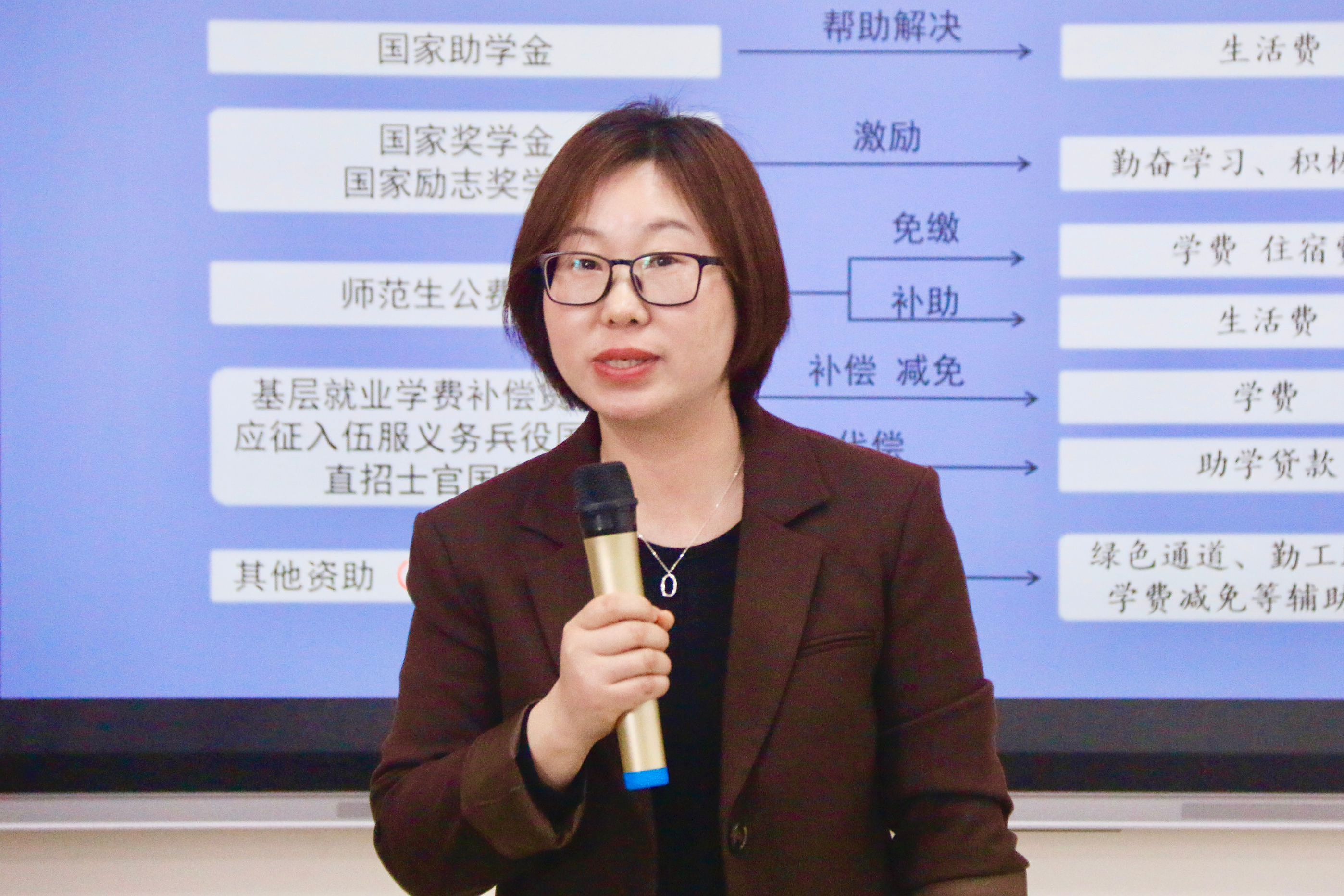 4f0327b2f09c438eb9a09479e2e060fd.jpg 4f0327b2f09c438eb9a09479e2e060fd.jpg